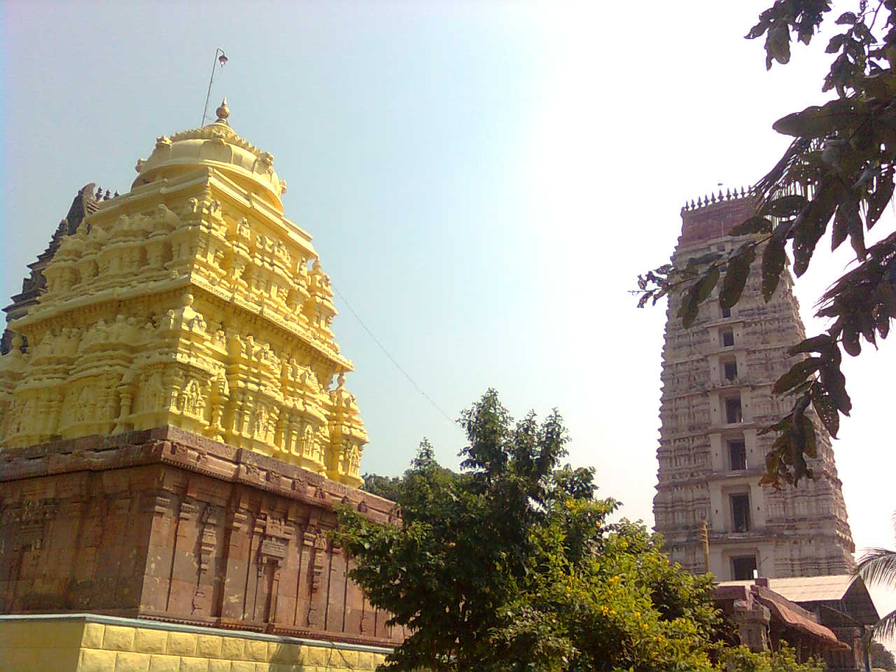 Lakshmi Narasimha Temple, Mangalagiri