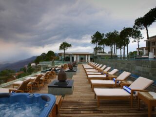 moksha himalaya spa resort